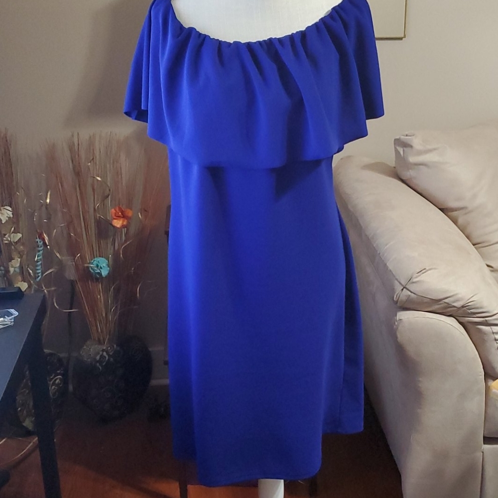 Blue on or off the shoulder dress